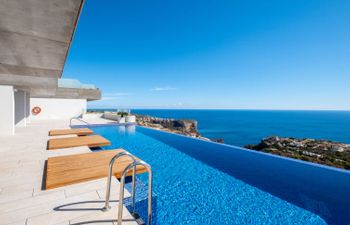 Blue Infinity 4 Holiday Home