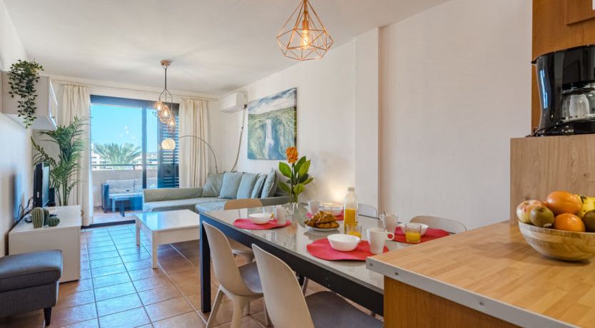 Photo of Vista oceano y piscinas Paraiso