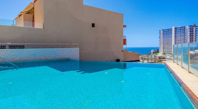 Photo of Vista oceano y piscinas Paraiso