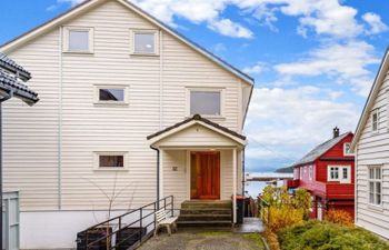 Sjøstrand (FJH613) Holiday Home