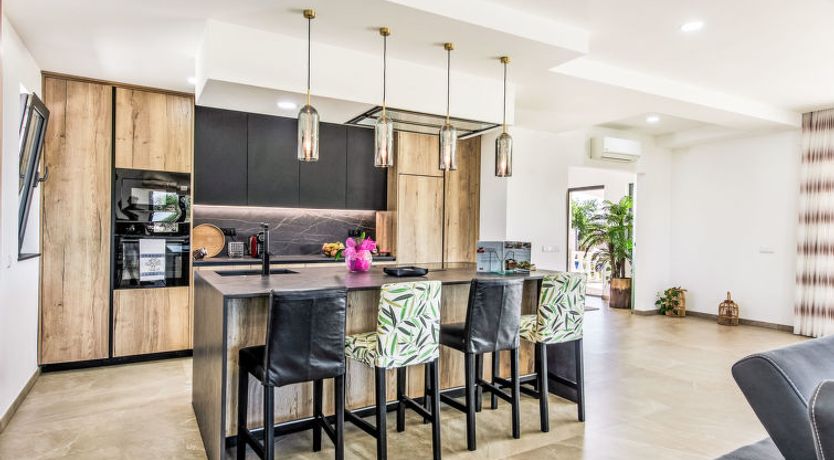 Photo of Flor de Lis