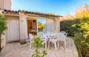 Les Parcs de Gassin Apartment 2 Holiday Home