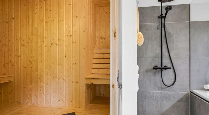 Photo of "Helga" - 900m from the sea