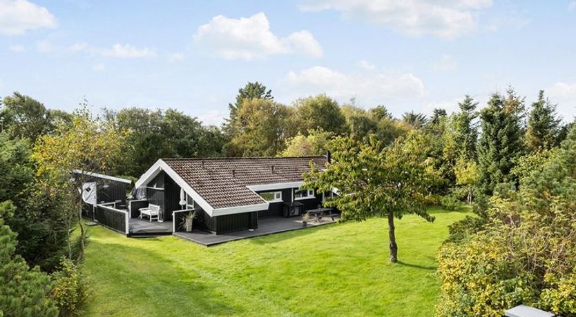 Photo of "Gonda" - 2km from the sea