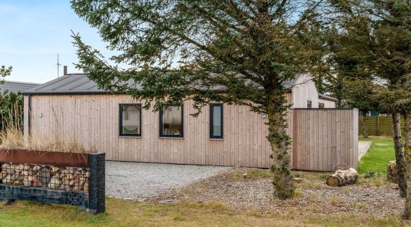 Photo of "Hellena" - 600m from the sea