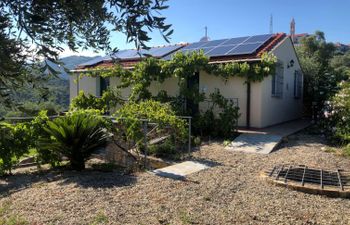 Garden Holiday Home