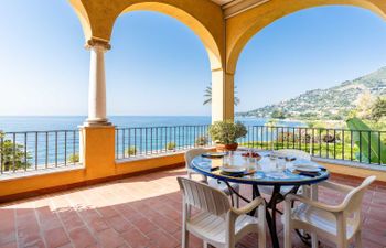 Loggia sul mare Apartment 3 Holiday Home