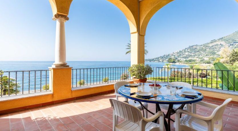 Photo of Loggia sul mare Apartment 3