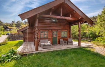 Annebu (SOW090) Holiday Home