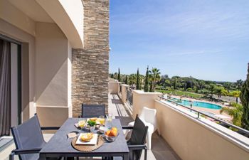 Pine Hills Diamante Apartment 12 Holiday Home
