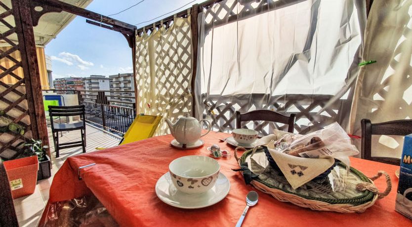 Photo of Rosie Holiday