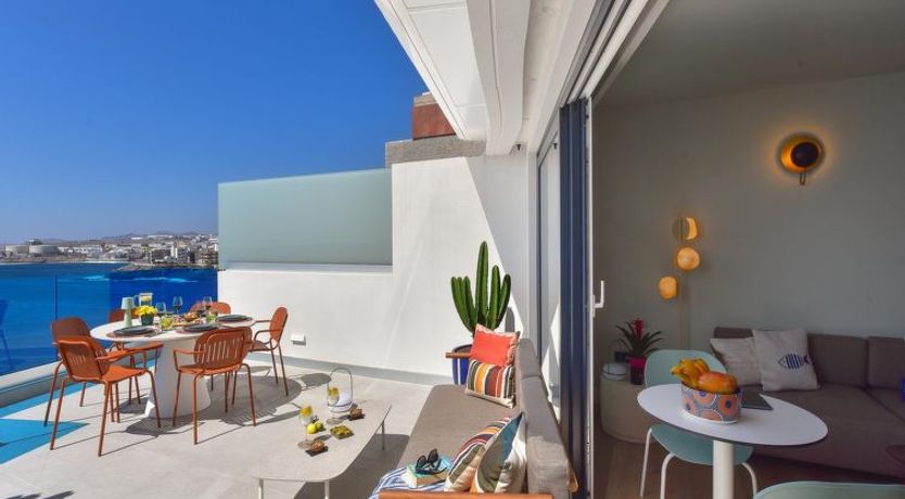 Photo of Neptuno Suite Playa