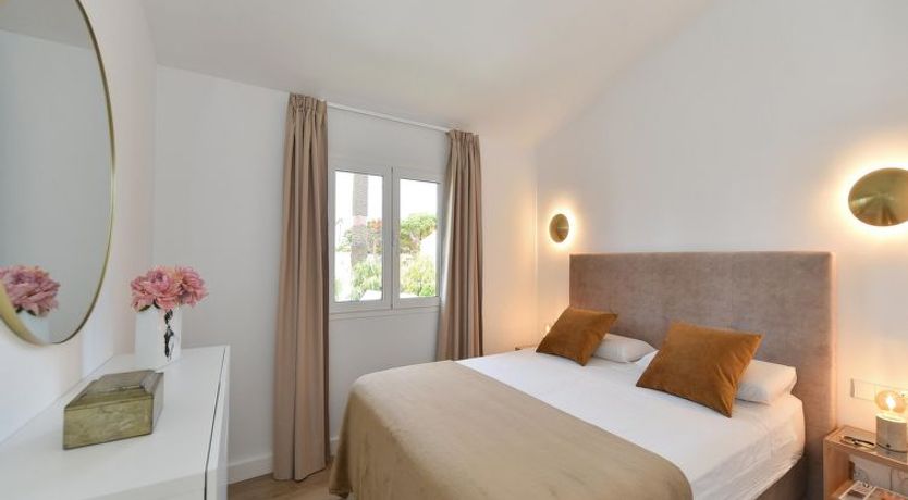 Photo of Santa Barbara EMB5