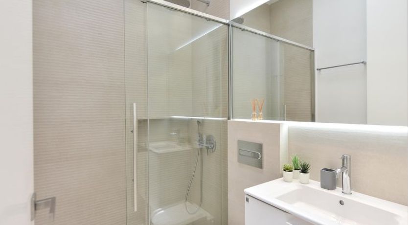 Photo of Santa Barbara EMB5