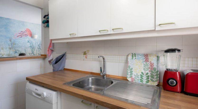 Photo of First Line Arena Beach