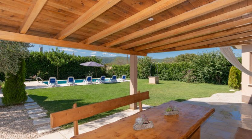 Photo of Six Brothers