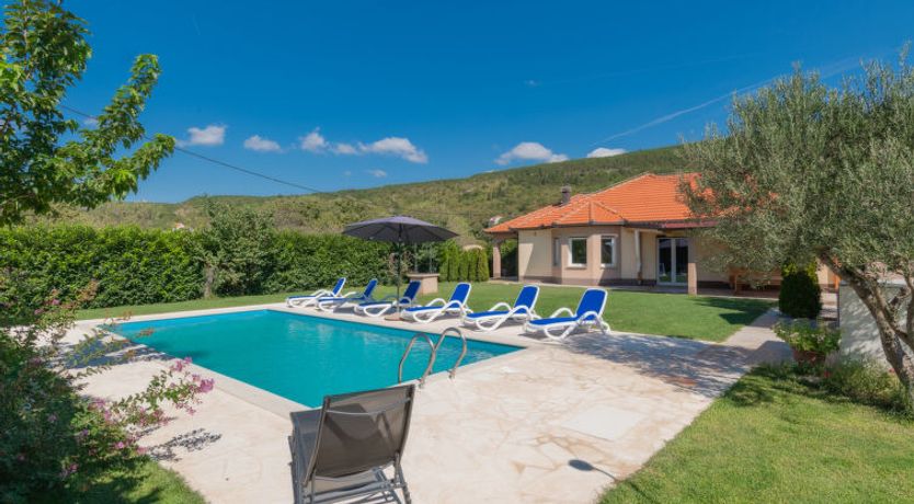 Photo of Six Brothers