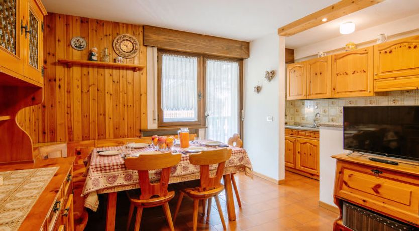 Photo of Apt 18 Apartment 18