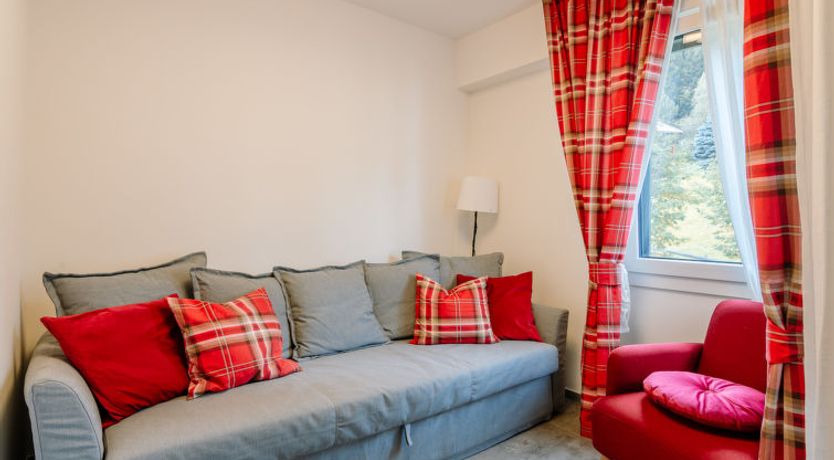 Photo of Family House