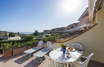 Residence Gli Ulivi Holiday Home