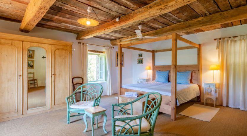 Photo of Les Glycines