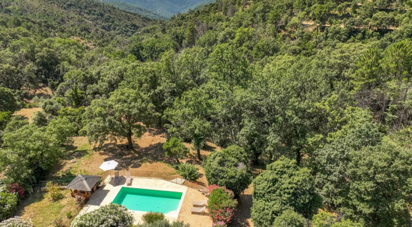 Photo of Les Glycines