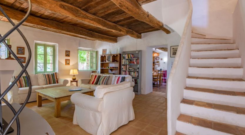 Photo of Les Glycines