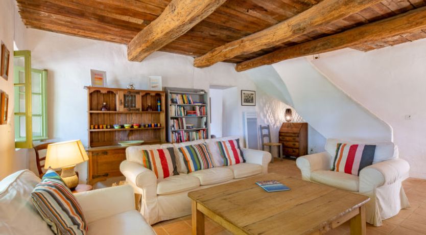 Photo of Les Glycines