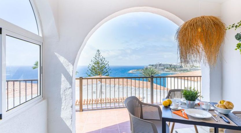 Photo of Los Canarios 527