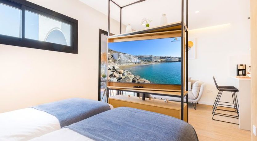 Photo of Los Canarios 527