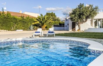 Villa Blanca Holiday Home