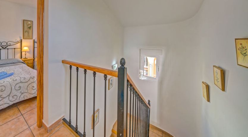 Photo of Puerta de Calpe 8