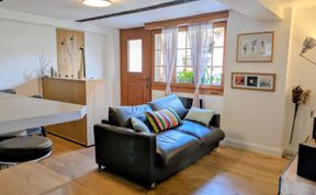 Photo of Arlinn Apartment