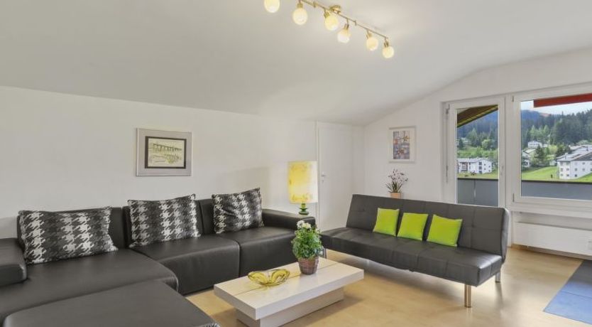 Photo of Triangel B Rezia