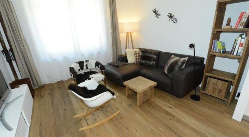 Photo of Uehlinger Corona