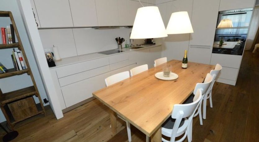 Photo of Uehlinger Corona