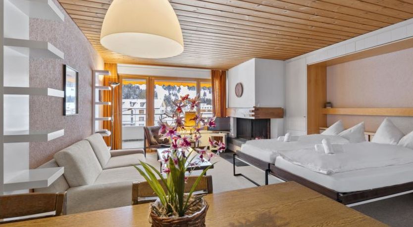 Photo of Triangel C Rautenberg