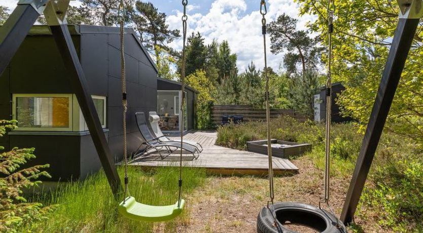 Photo of "Muriel" - 150m from the sea