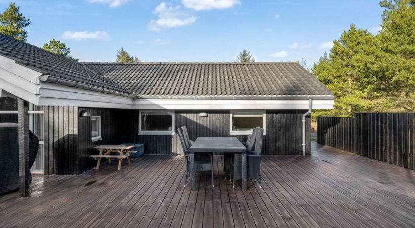 Photo of "Elvin" - 2km from the sea