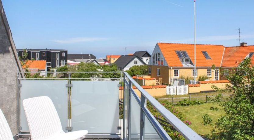 Photo of "Brun" - 60m from the sea