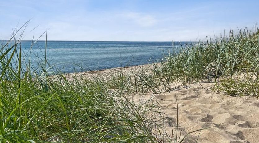 Photo of "Ila" - 500m from the sea