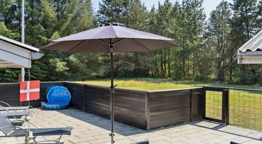 Photo of "Ally" - 250m from the sea