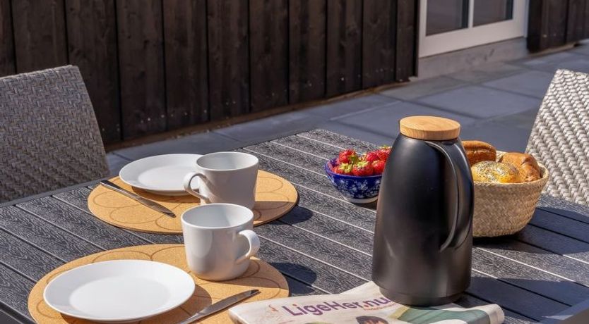 Photo of "Josina" - 1.8km from the sea