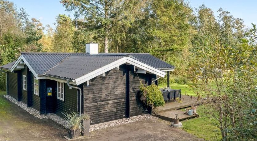 Photo of "Evi" - 500m from the sea