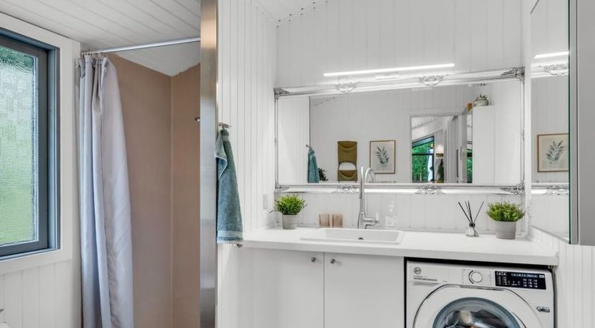 Photo of "Aleida" - 400m from the sea