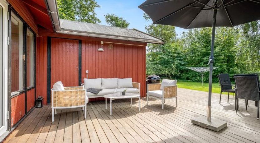 Photo of "Vickie" - 600m from the sea