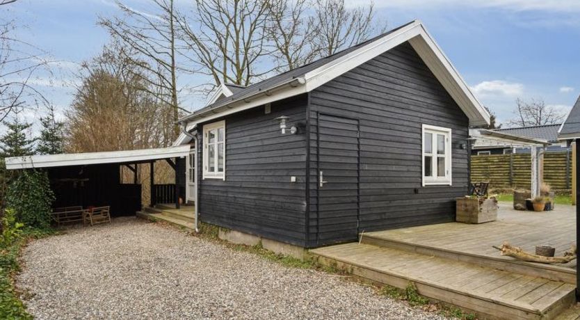 Photo of "Aksinja" - 700m from the sea