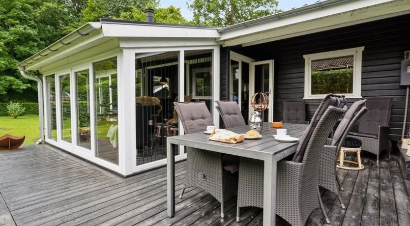 Photo of "Araminta" - 800m from the sea