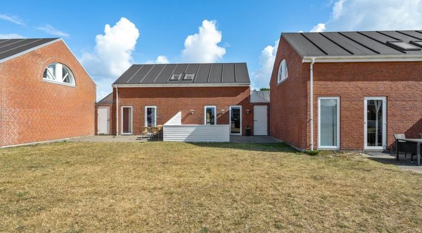 Photo of "Iffuer" - 2.3km from the sea