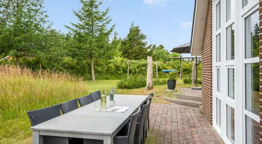 Photo of "Annlis" - 4km from the sea